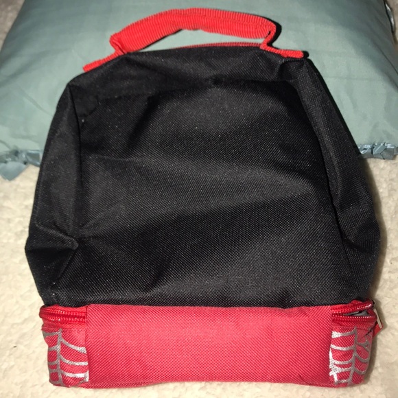 2for15 Nice Spider-Man lunch box 📦 - Picture 2 of 7